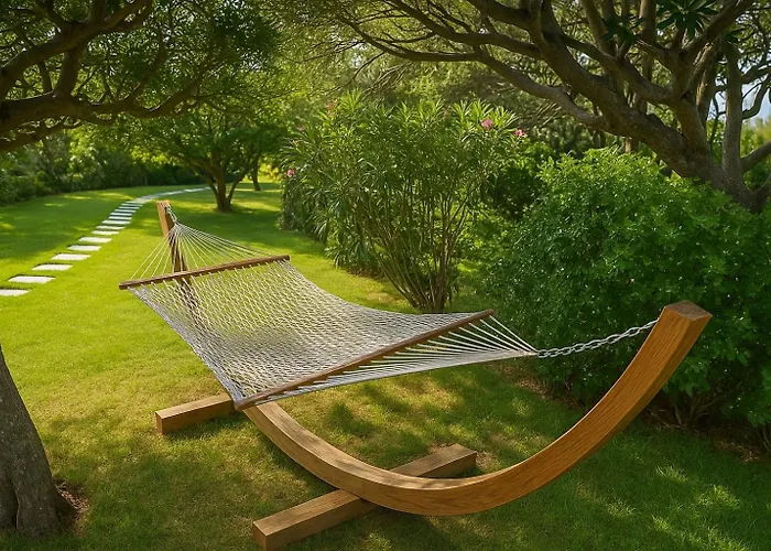 Seaside Elegance 50m From The Holiday home