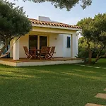 Seaside Elegance 50m From The Holiday home *