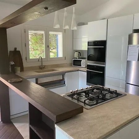 Seaside Elegance 50m From The Ferienhaus Olbia