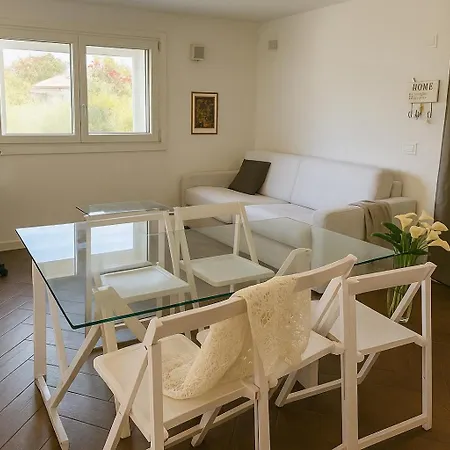 Seaside Elegance 50m From The Villa